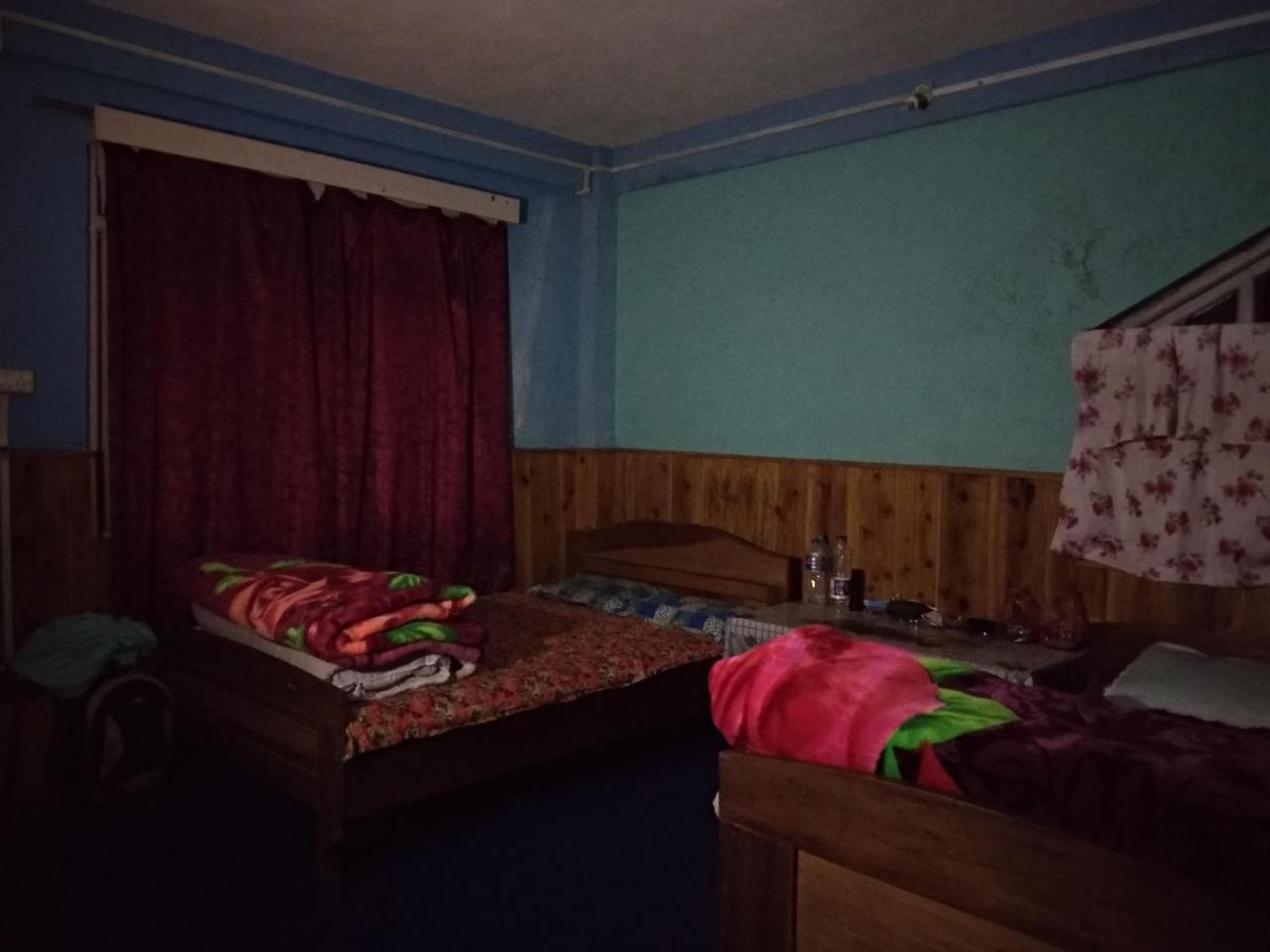 Tibet Homestay Rishop Buitenkant foto