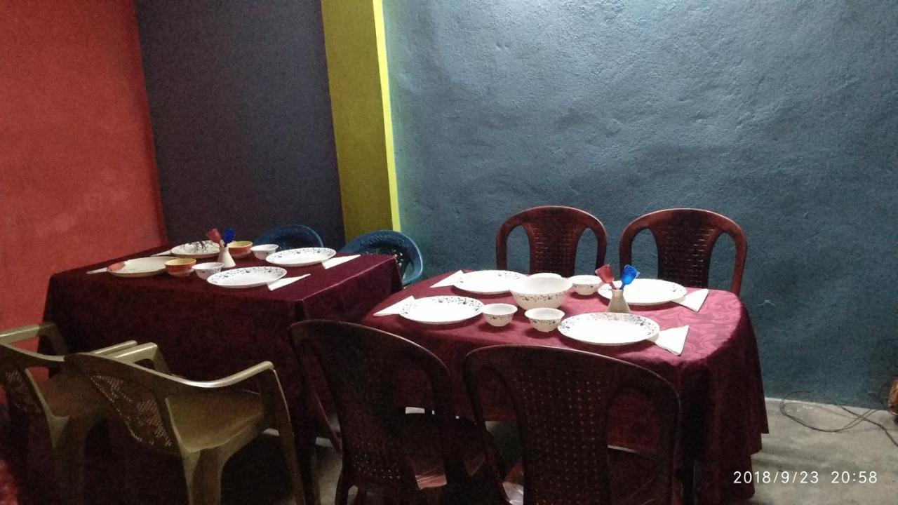 Tibet Homestay Rishop Buitenkant foto