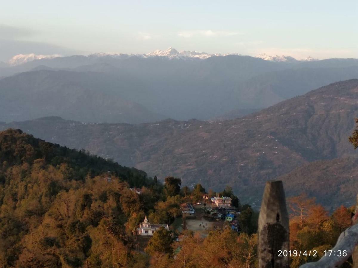 Tibet Homestay Rishop Buitenkant foto