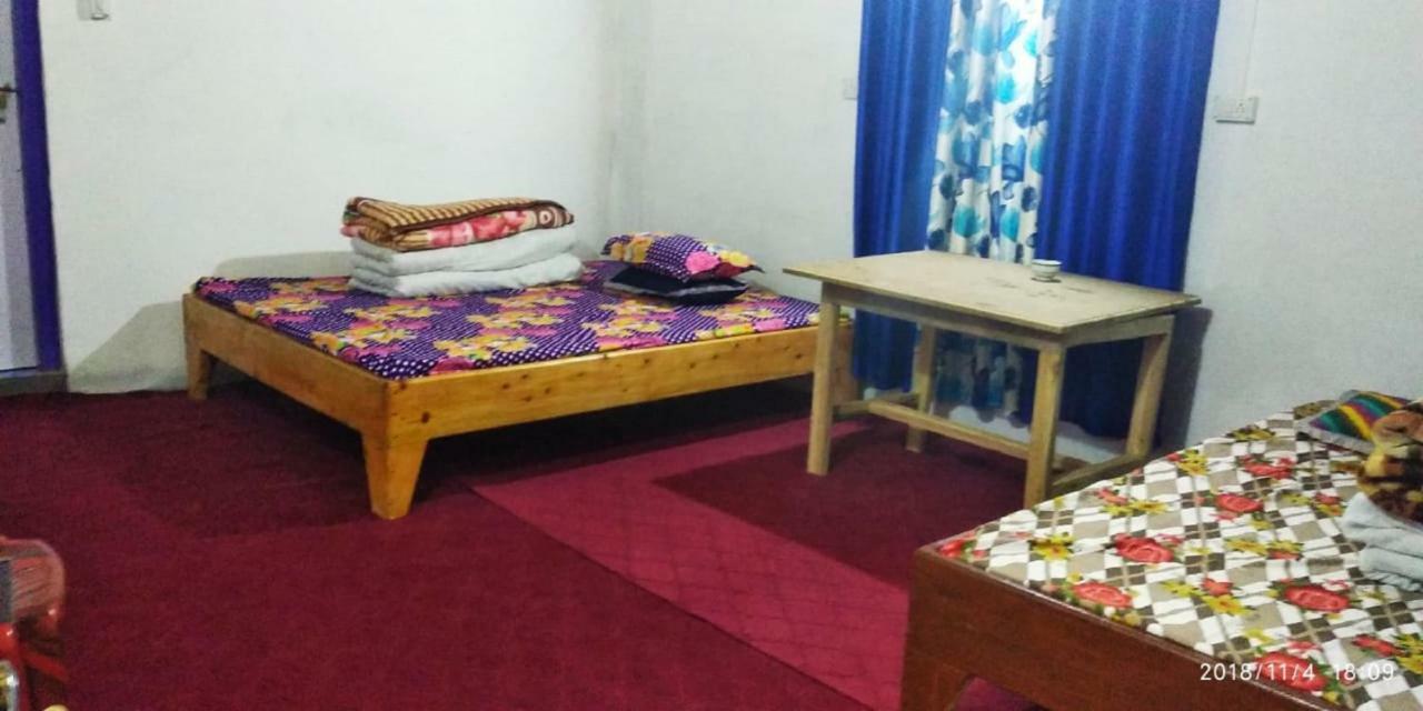 Tibet Homestay Rishop Buitenkant foto