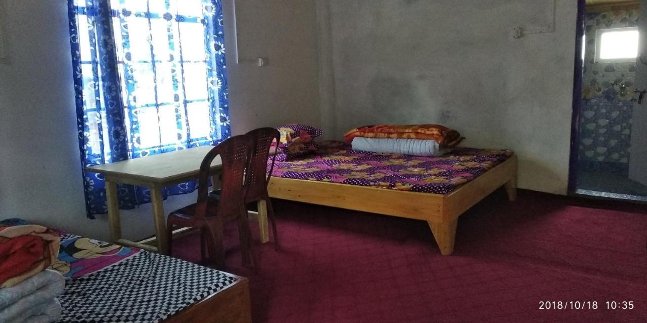 Tibet Homestay Rishop Buitenkant foto