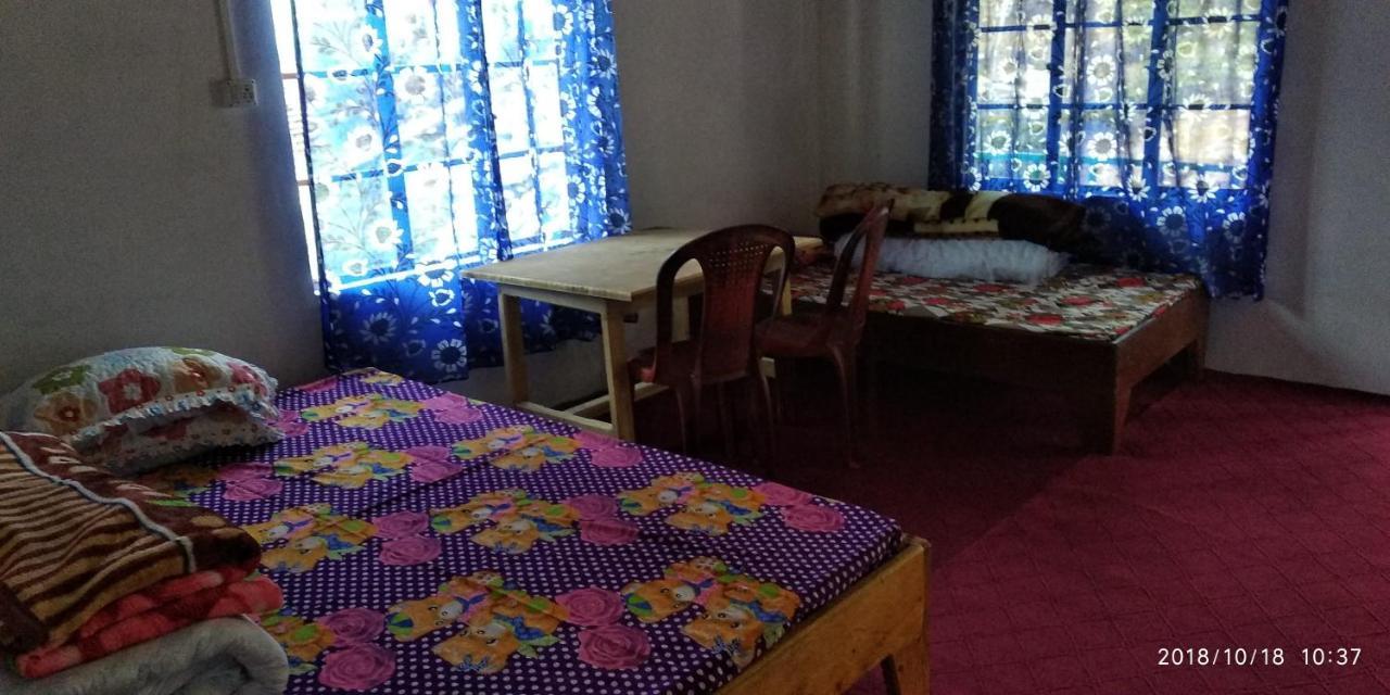 Tibet Homestay Rishop Buitenkant foto